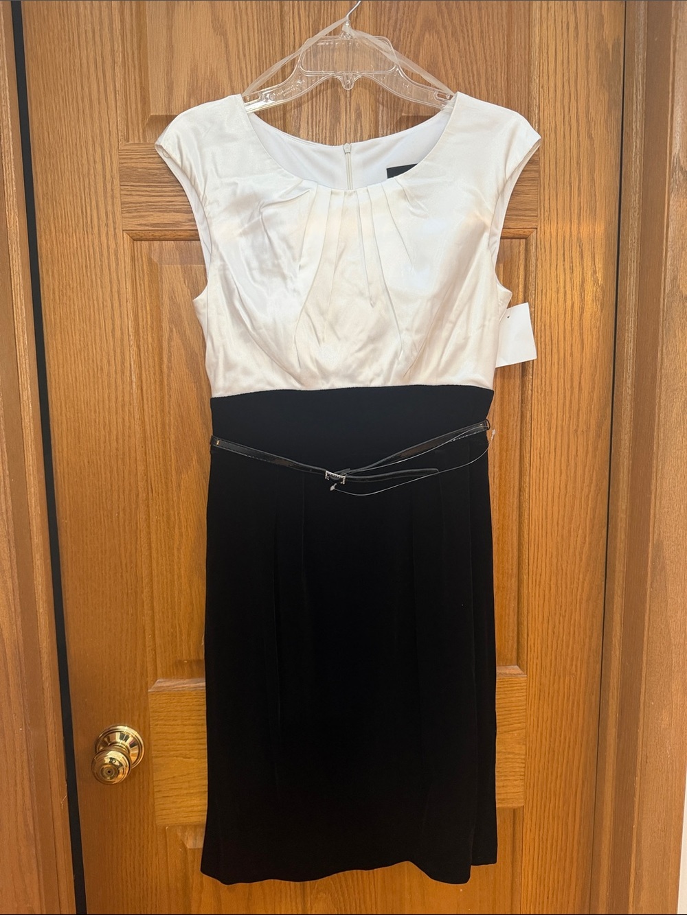 NWT CONNECTED APPAREL Two-Tone Sheath Cocktail Dress